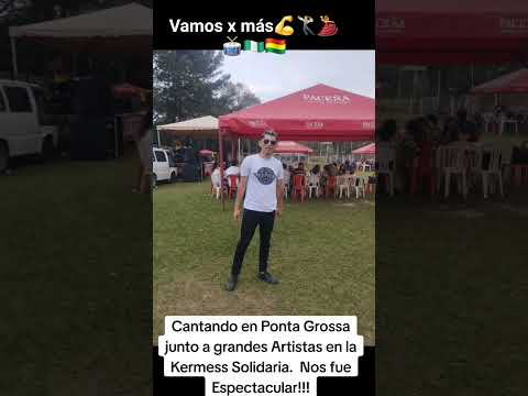 Lee más sobre el artículo Cantando en la Kermess solidaria. 💪🕺💃