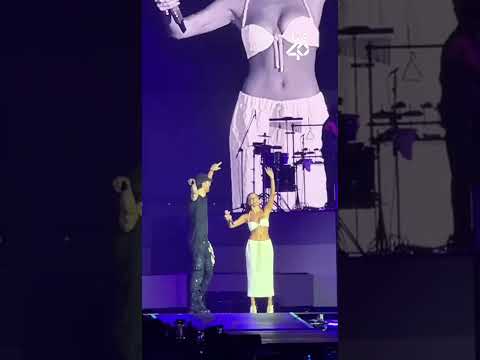 Lee más sobre el artículo EMILIA y ENRIQUE IGLESIAS cantan juntos ‘HÉROE’ en Gran Canaria🥰 | LOS40