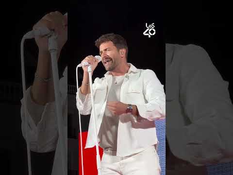 Lee más sobre el artículo Un auténtico show el que ha dado PABLO ALBORÁN en la Puerta del Sol de Madrid 🎙️🎶 | LOS40