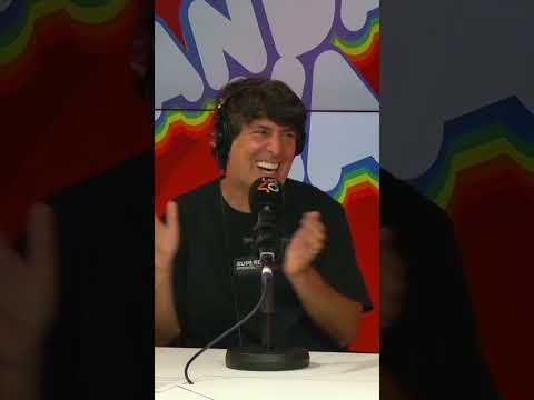 Lee más sobre el artículo La canción que LETICIA SABATER le dedica a ESTER EXPÓSITO ❤️😂 | Anda Ya en LOS40