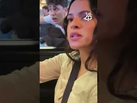 Lee más sobre el artículo Anoche, ROSALÍA mostró en las pantallas de Callao la portada de ‘LUX’, su nuevo disco 😱📀 | LOS40