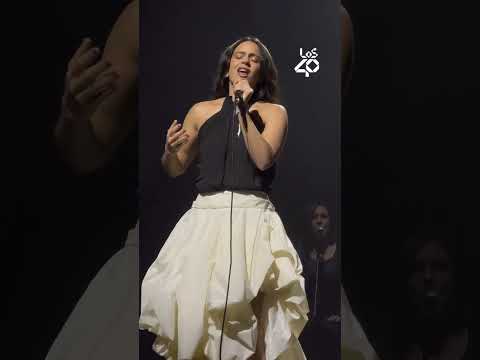 Lee más sobre el artículo ROSALÍA reaparece por sorpresa cantando ‘La Perla’ en un concierto solidario por Palestina 🙏🏻| LOS40